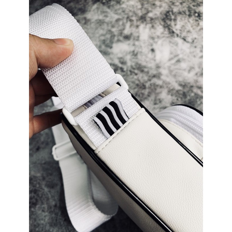 Túi đeo chéo Mini Bag màu trắng XUẤT DƯ FULL TEM TAG