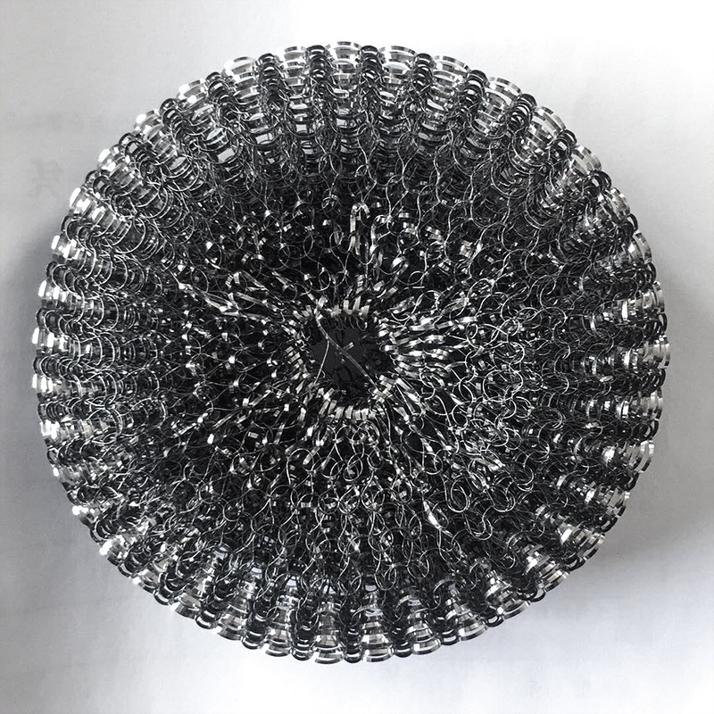 Dụng cọ xoong nồi, cọ bếp, cọ rửa bát đĩa có bình đựng xà phòng tiện lợi