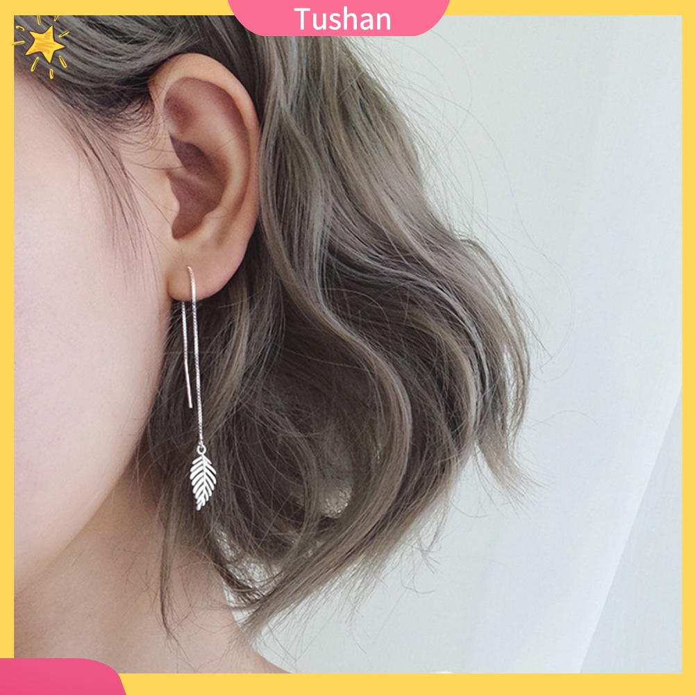 Khuyên tai dài hình chiếc lá phong cách trẻ trung thanh lịch dành cho nữ