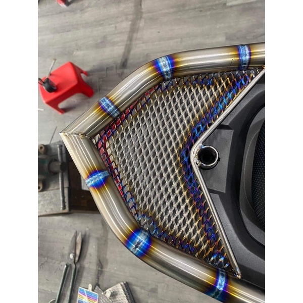 Cảng titanium cảng dắt sau , tay xách sau titan 100% cho vario , click 2016 - 2021 các dòng xe ex win wav rai