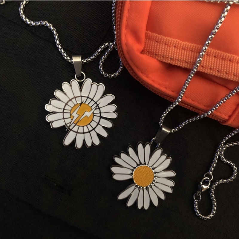 Vòng Cổ Gắn Mặt Hình Hoa Cúc Cá Tính Phong Cách Hip-Hop