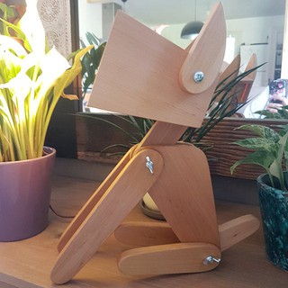 ĐÈN ĐỂ BÀN GỖ HANDMADE CHÚ CHÓ
