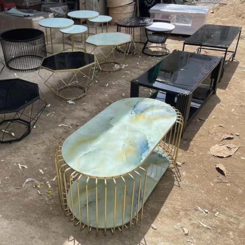 bàn trà sofa phòng khách Trường Mai Sài Gòn hoạ tiết vân đá hoa văn cẩm thạch chân sắt sơn tĩnh điện chống gĩ hiện đại