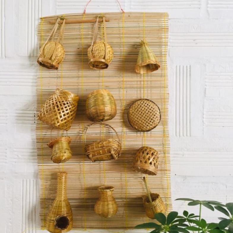 Xưởng sx- Màn tre gắn 12 món mây tre đan - Tre VN