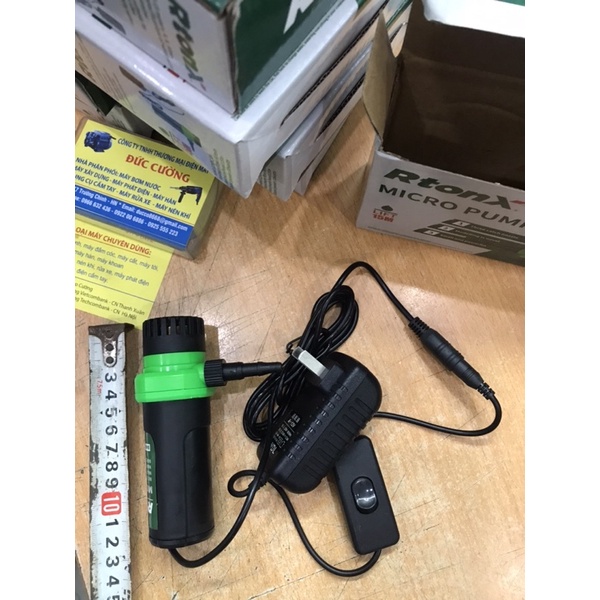 Máy bơm nước mini 12v-