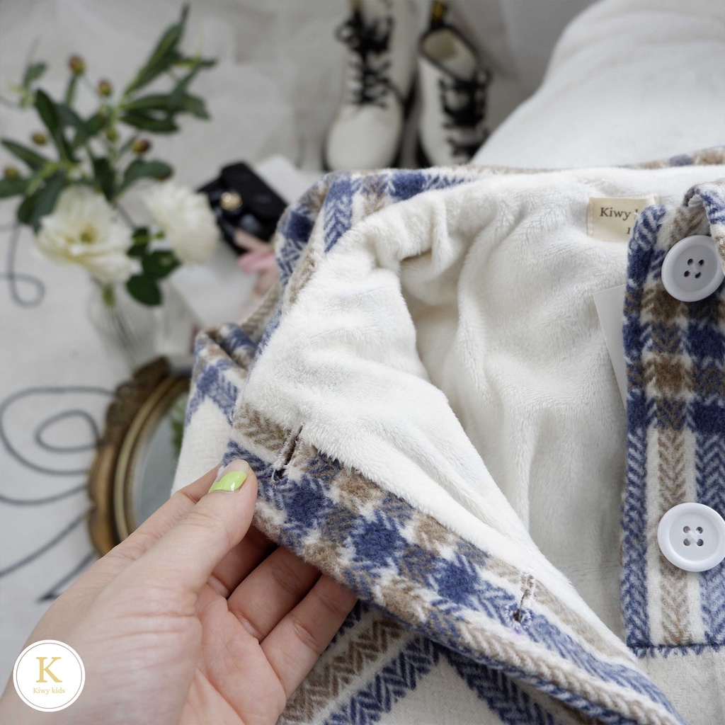 Áo khoác bé gái Kiwy Kids chất dạ lót lông kẻ ô cổ sen điệu đà Kids2144 cho bé từ 8 tháng đến 6 tuổi