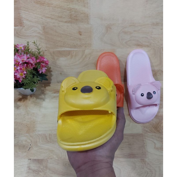 Dép nhựa nữ hình gấu  siêu dễ thương
