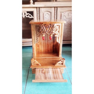 Bàn thờ gỗ xoan