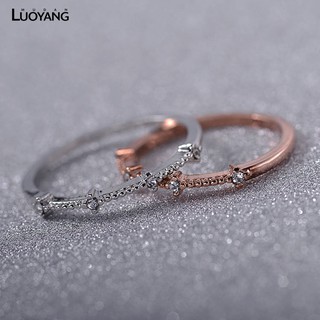 Nhẫn đính hôn mỏng dát đá thời trang cho nữ