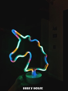 Đèn bàn led viền