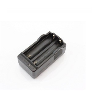 BỘ SẠC PIN ĐÔI 18650