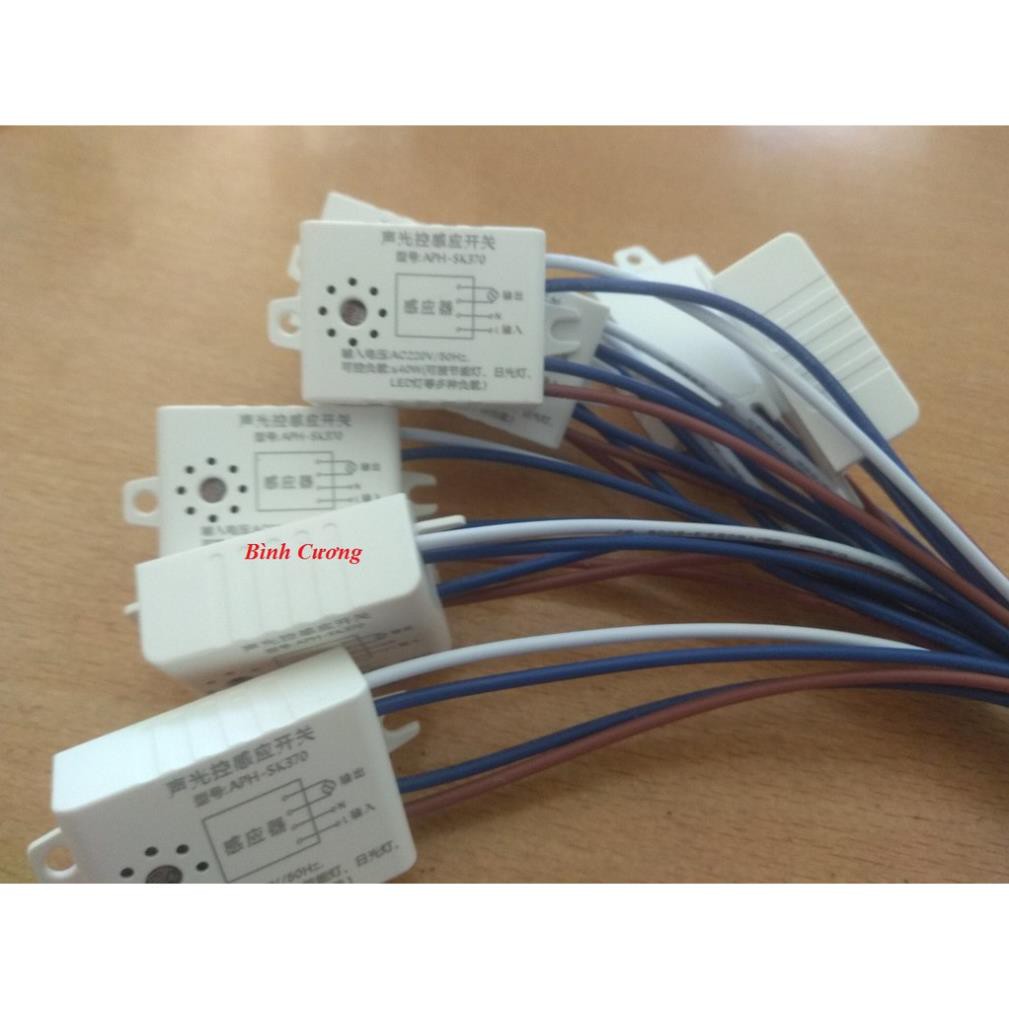 CÔNG TẮC CẢM ỨNG ÂM THANH VÀ ÁNH SÁNG SK370