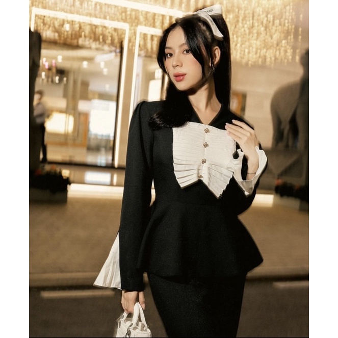 Áo Veos tay xoè xếp ly Vera Peplum Top - size S