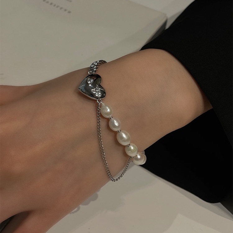 Vòng tay 19A1315 ngọc trai phối hình trái tim thiết kế đơn giản thời trang Hàn Quốc độc đáo dễ phối đồ