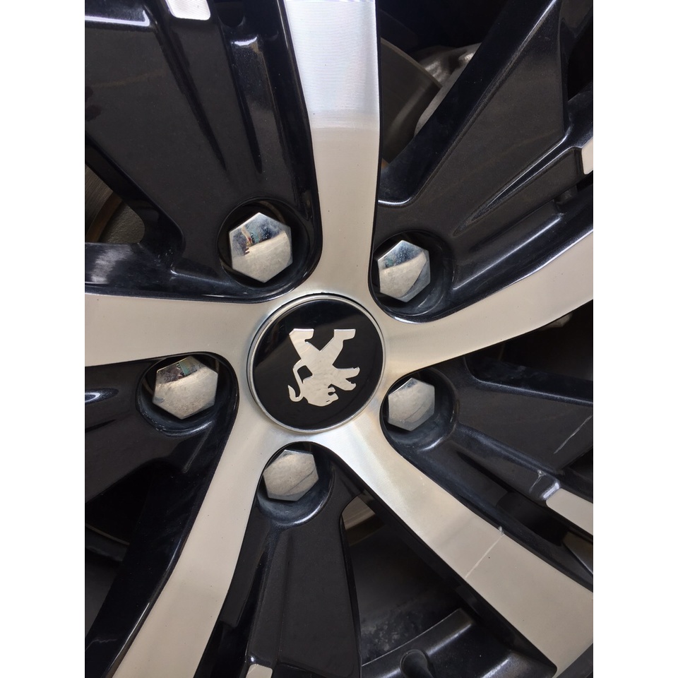 Bộ ốp Lazang bánh xe Peugeot
