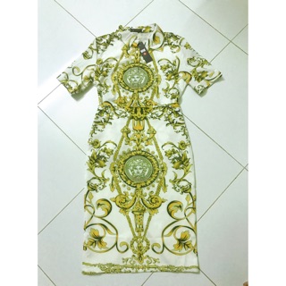 Set áo sơ mi chân váy Versace