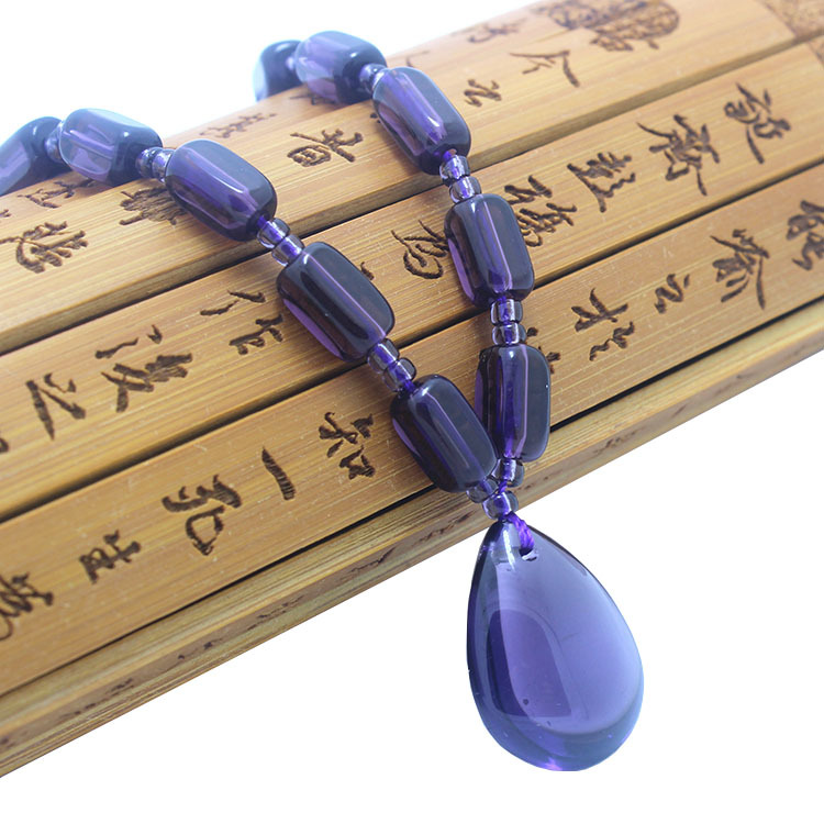 Vòng cổ mặt dây gắn đá ngọc bích trắng thời trang