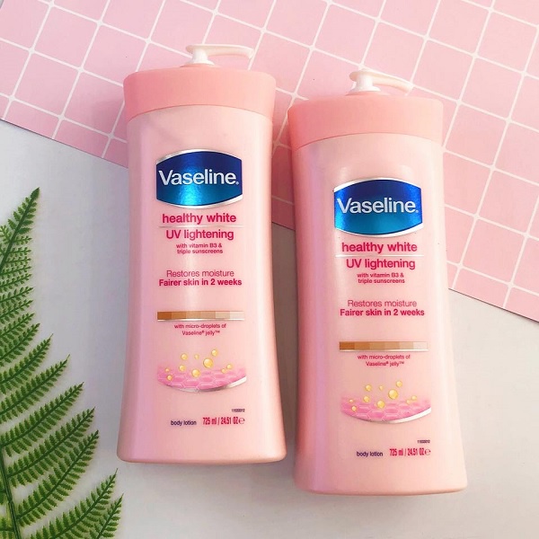 Sữa dưỡng thể Vaseline Healthy White UV Lightening 725ml nuôi dưỡng da săn chắc, trắng sáng, mịn màng | BigBuy360 - bigbuy360.vn