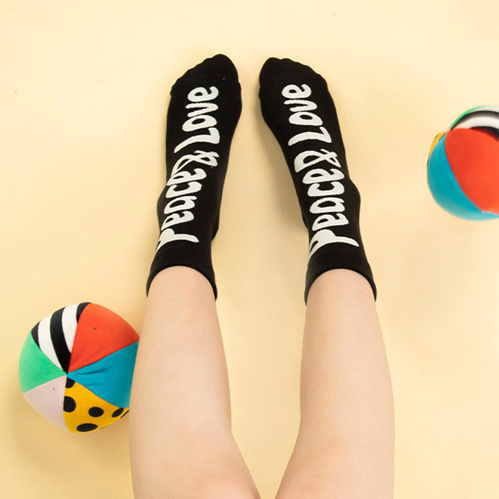 Tất Nam Nữ In Chữ Thời Trang