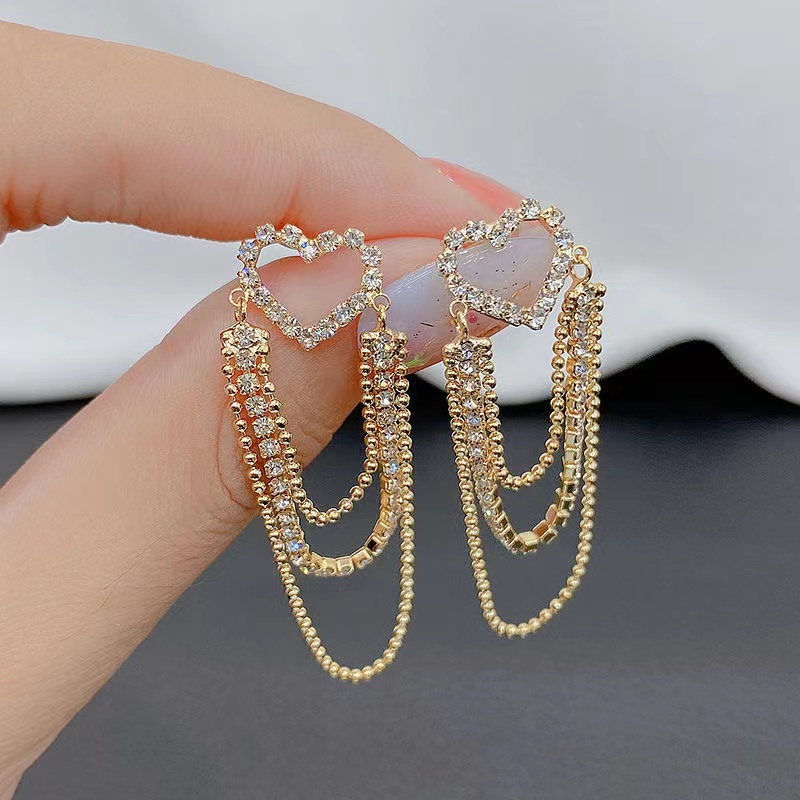 iF YOU Khuyên Tai Hình Trái Tim Đính Đá Phong Cách Hàn Quốc