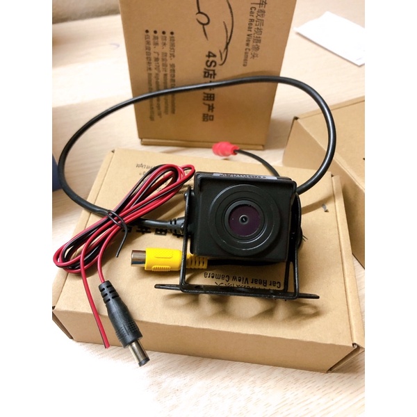 Cam lùi xe tải chuẩn màn androi