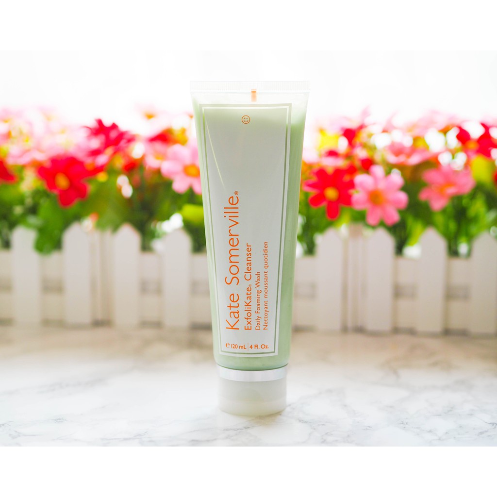 Sữa Rửa Mặt sạch sâu Kate Somerville ExfoliKate Cleanser Daily Foaming Wash