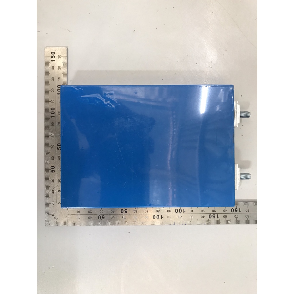 Pin LiFePO4, pin Lithium sắt phốt phát 3.2V 30Ah tối đa 2500 lần sạc xả cho xe điện, năng lượng mặt trời, ...