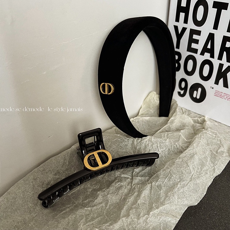 Kẹp Tóc Hình Cá Mập Sang Trọng Cho Nữ