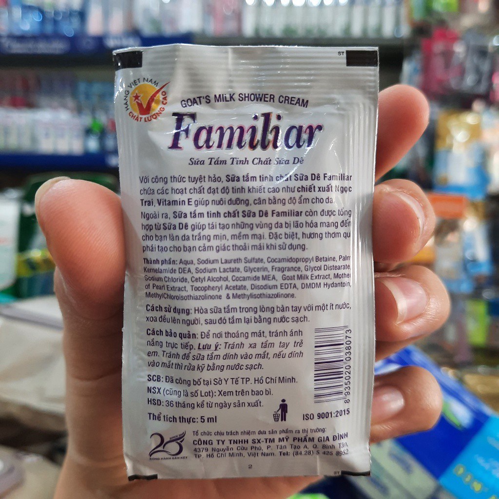 Sữa tắm Familiar Dê 6ml/1gói (1 dây 12 gói)