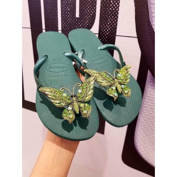 Dép Havaianas kèm charm