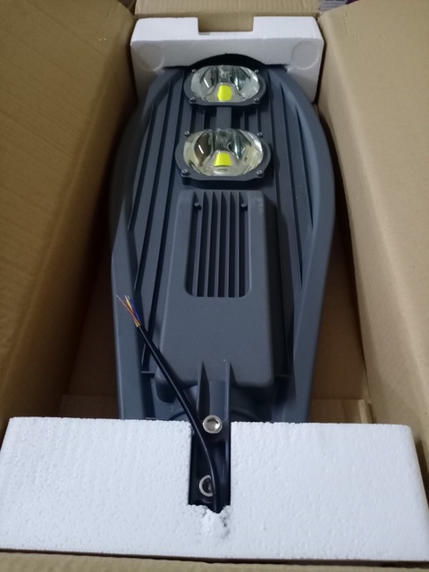 Đèn đường hình chiếc lá 100W, 150W, 200W chuyên đèn đường đô thị, khu dân cư, hàng chuẩn công suất chống nước IP66