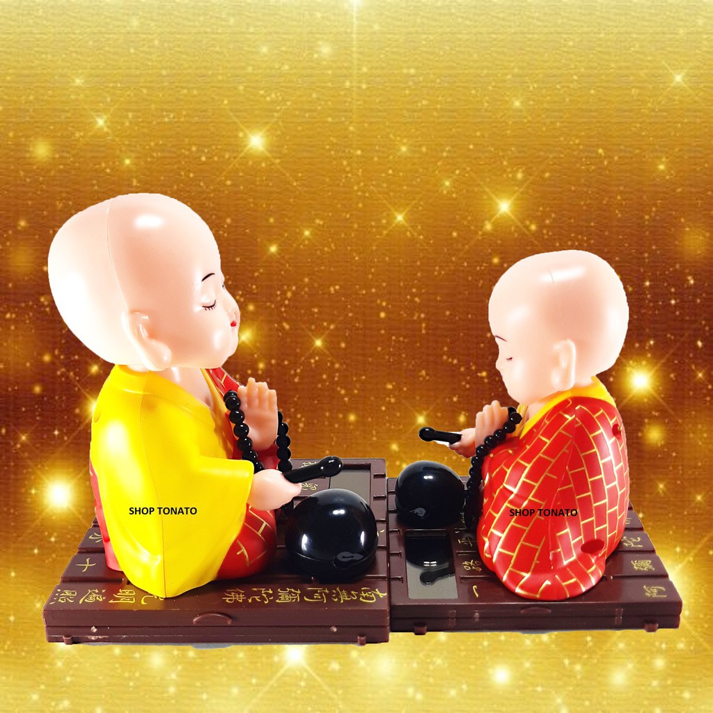 Tượng phật tự động lắc lư gõ mõ để taplo ô tô, bàn làm việc Tượng chú tiểu gõ mõ đầu gật gù tụng kinh | BigBuy360 - bigbuy360.vn