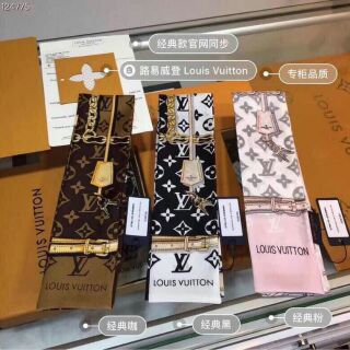 Khăn lụa quấn túi