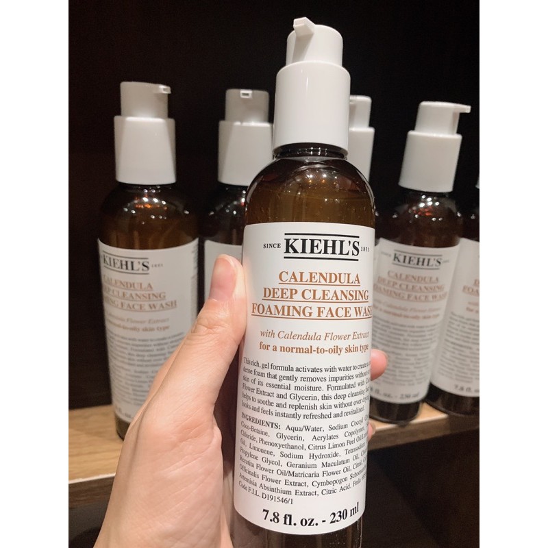 Sữa rửa mặt hoa cúc Kiehls