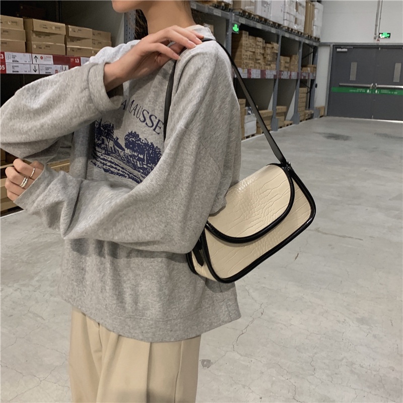 Small bag messenger bag Korean students color matching shoulder armpit bag women's new messenger bag tide