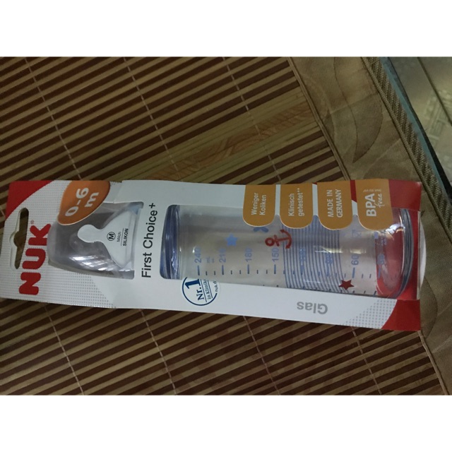 Bình sữa Nuk Thuỷ tinh