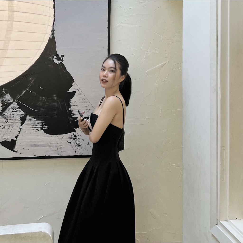 V11 - Váy 2s xẻ V