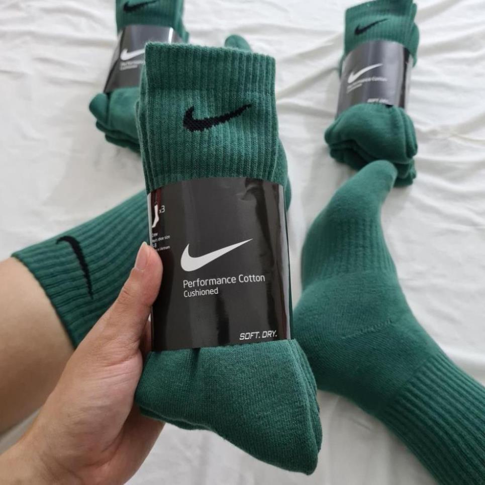 Tất màu Pack 3 đôi tất thể thao Nike cao cổ màu Green thấm hút mồ hôi, dày dặn thoải mái