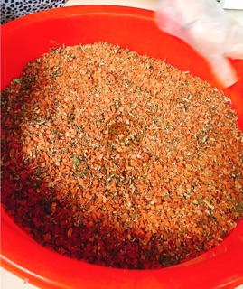 Muối thảo dược chườm bụng