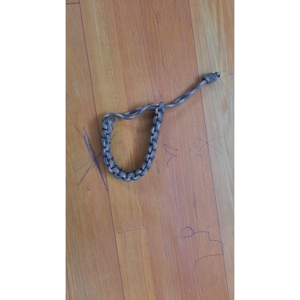 Vòng đeo tay paracord 7 lõi