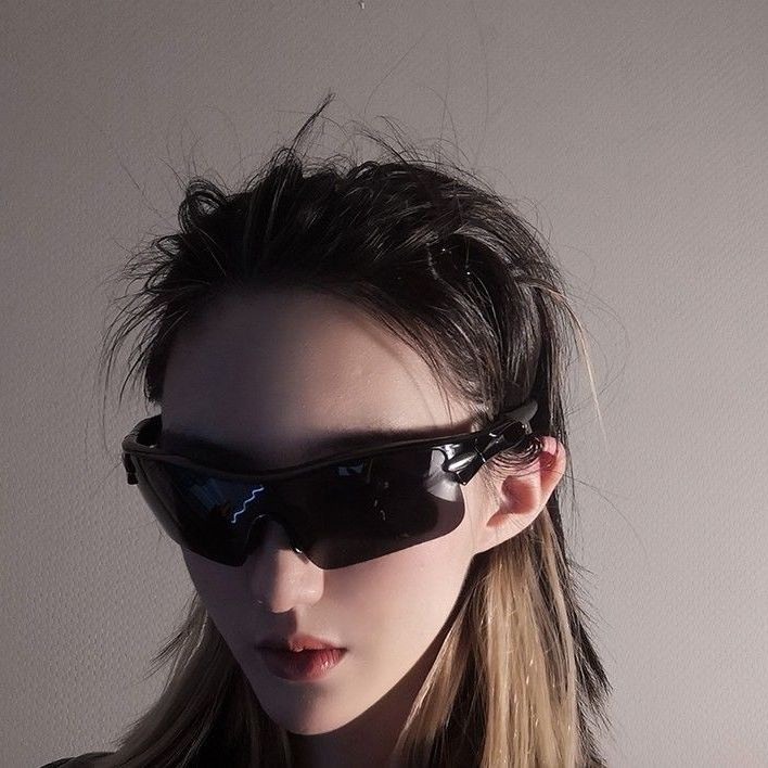 Kính Mát Y2k Đa Năng Phong Cách Punk Đường Phố Cá Tính Cho Nam Và Nữ