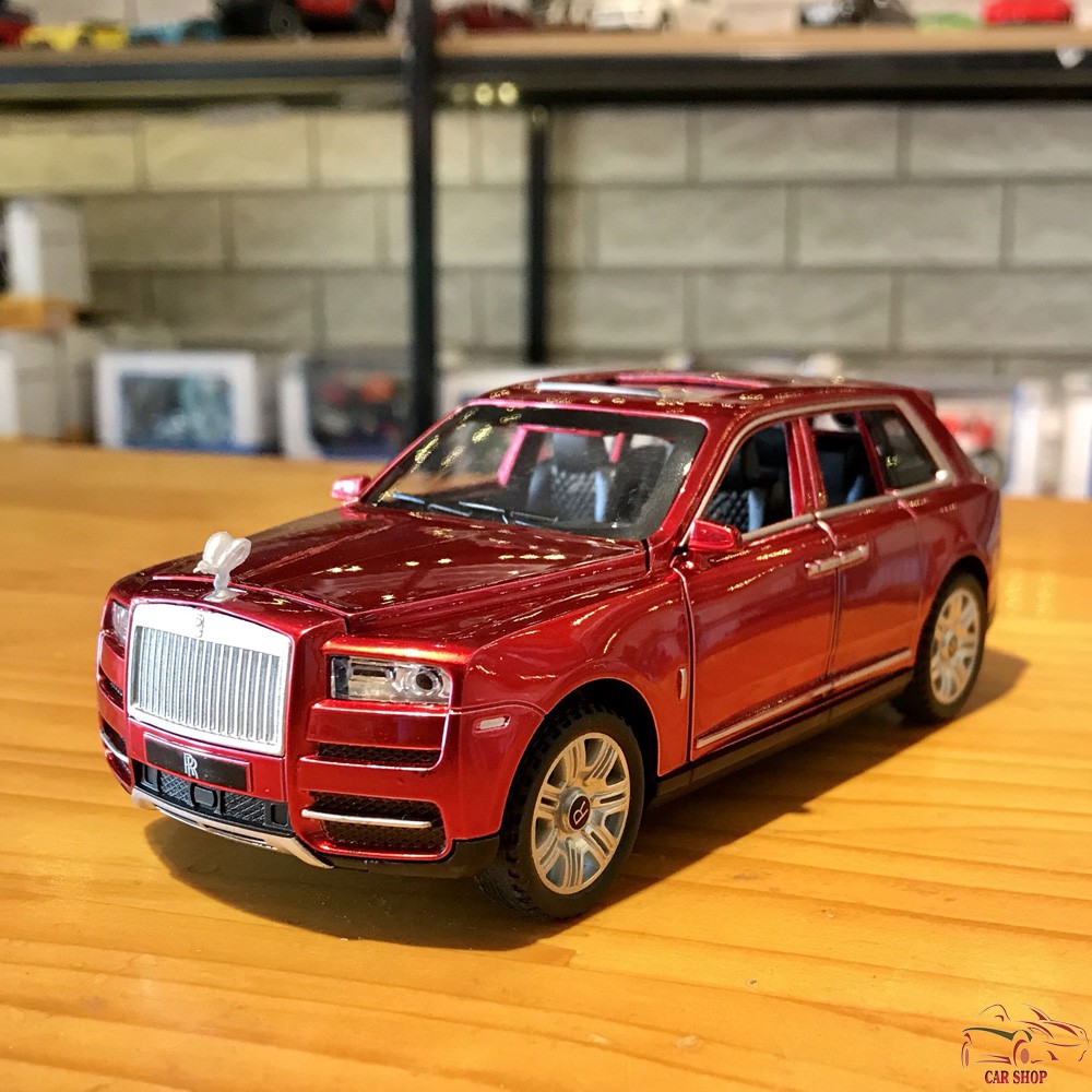 Mô hình xe ô tô Rolls-Royce Cullinan tỉ lệ 1:32 màu đỏ