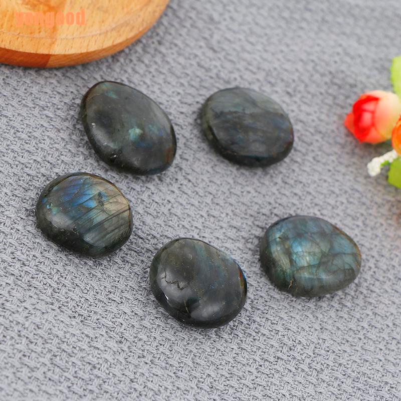 Đá Thạch Anh Mặt Trăng Kích Thước 2-3cm