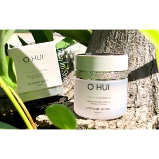 ❄️❄️Kem OHUI trắng da và chống lão hóa Extreme White Cream