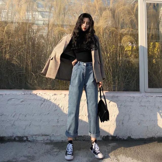 Cả bộ áo vest + quần jeans + áo cao cổ