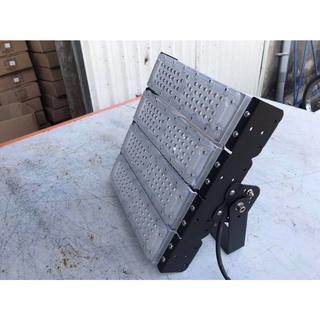 Đèn pha LED module 200w chiếu sân tennis