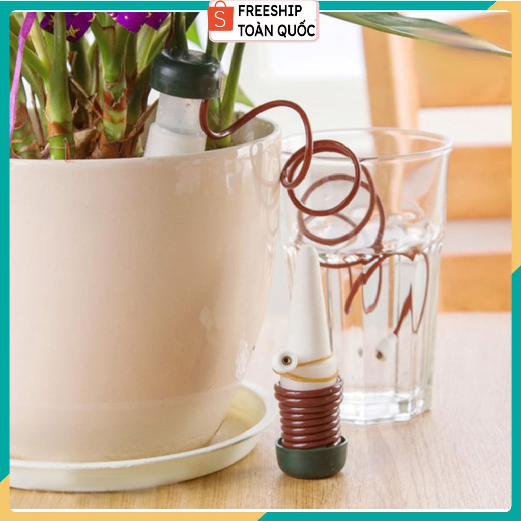 Dụng Cụ Hút Nước Tự Động Trồng Cây