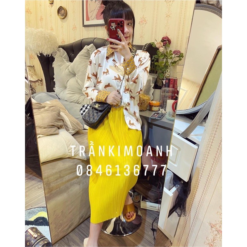 chân váy xếp ly
