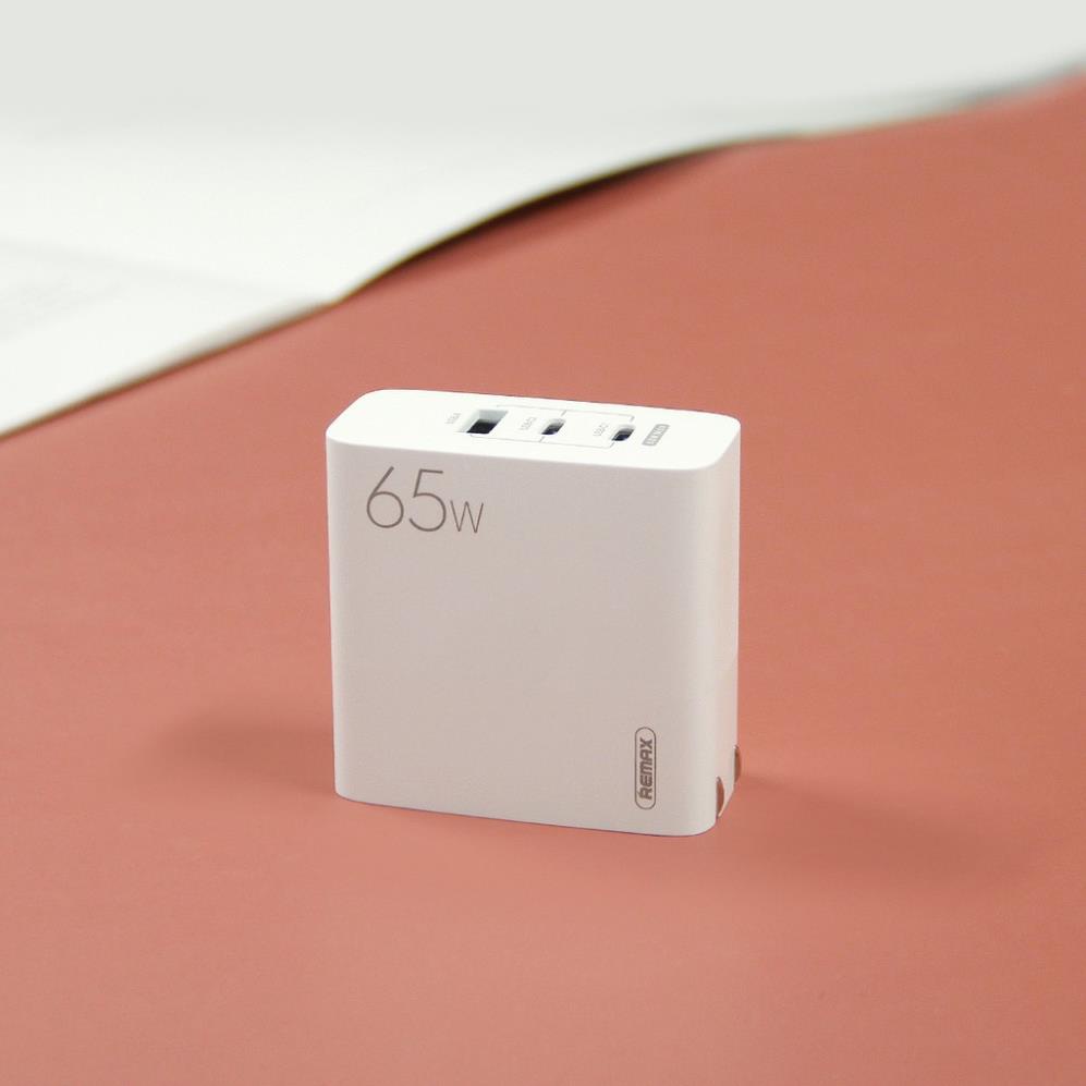 Củ sạc siêu nhanh 65W Remax RP-U59 cổng USB, cổng Type-C Hỗ trợ, QC 3.0, PD 3.0 cho điện thoại, macbook, ip