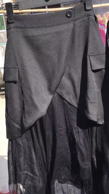 Chân váy 2 tầng pha ren